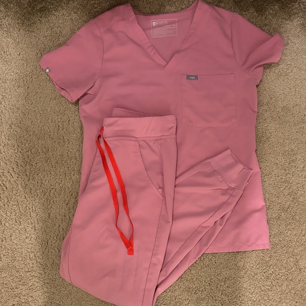 Figs Women's Blush Pink Scrub Set with Scarlet Tie